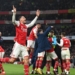 Arsenal's players celebrate at the end of the English Premier League football match between Arsenal and Bournemouth at the Emirates Stadium in London on March 4, 2023. - Arsenal won 3 - 2 against Bournemouth. (Photo by Glyn KIRK / AFP) / RESTRICTED TO EDITORIAL USE. No use with unauthorized audio, video, data, fixture lists, club/league logos or 'live' services. Online in-match use limited to 120 images. An additional 40 images may be used in extra time. No video emulation. Social media in-match use limited to 120 images. An additional 40 images may be used in extra time. No use in betting publications, games or single club/league/player publications. /