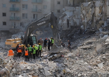 A view of damage, as the search for survivors continues in the aftermath of a deadly earthquake in Antakya, Turkey February 16, 2023. REUTERS/Maxim Shemetov